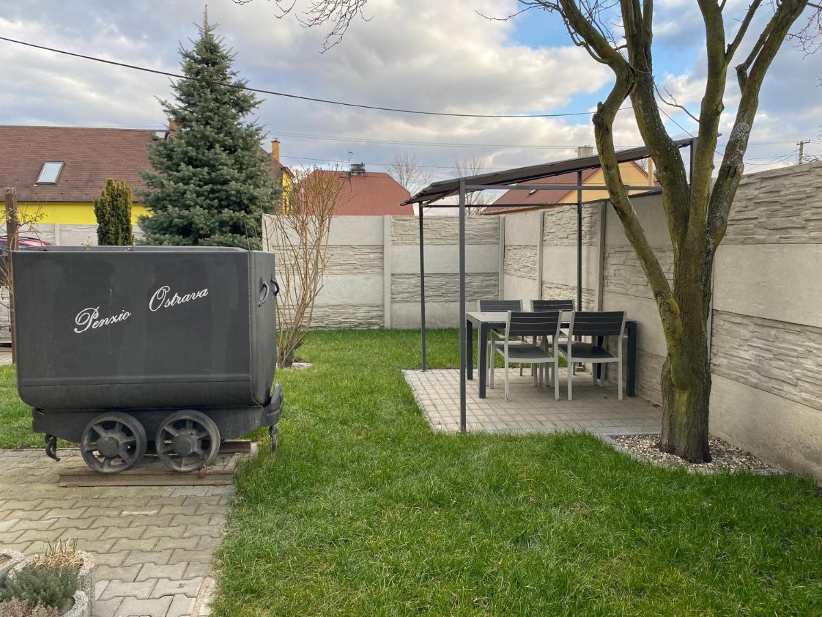 Penzio Ostrava Apartamento Exterior foto